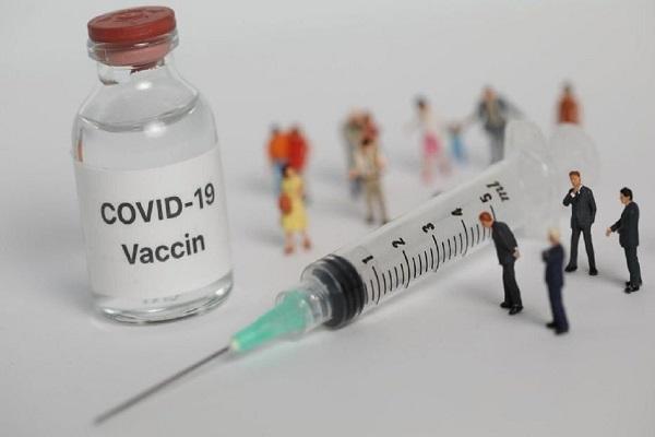 واکسن کرونا برای تزریق عمومی چه مراحلی را باید طی کند؟